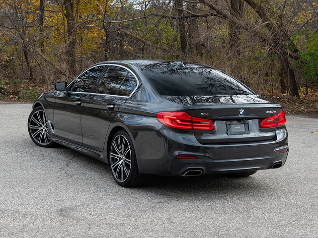 BMW 540 X-Drive* M-Pack* Harman Kardon - автомобили, коли, обяви за нови и употребявани 6