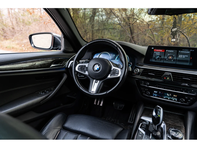 BMW 540 X-Drive* M-Pack* Harman Kardon - автомобили, коли, обяви за нови и употребявани 8