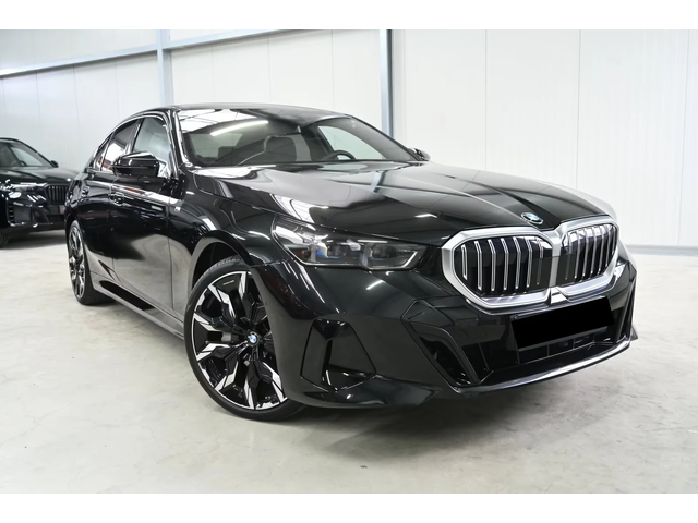 BMW 540 xDrive Msport H&K - автомобили, коли, обяви за нови и употребявани 0