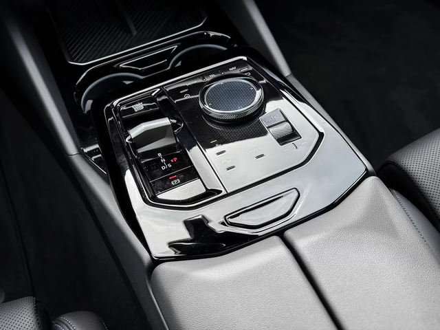 BMW 540 xDrive M Sport Pano 4 Zonen H&K - автомобили, коли, обяви за нови и употребявани 6