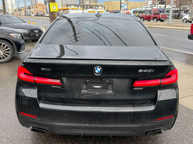 BMW 540 xDrive/ШИБИДАХ/HEAD-UP DISPLAY/ДИСТРОНИК - автомобили, коли, обяви за нови и употребявани 4