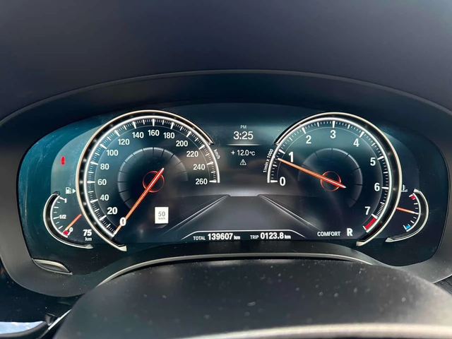 BMW 540 * МАСАЖИ* ДИСТРОНИК* ВАКУМ* 360 КАМЕРА* ОБДУХВАНЕ* - автомобили, коли, обяви за нови и употребявани 7