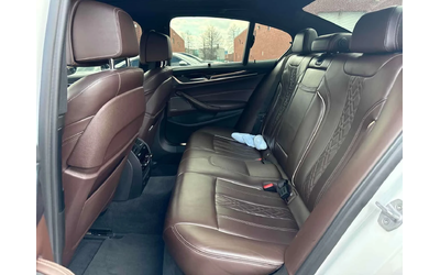 BMW 540 * МАСАЖИ* ДИСТРОНИК* ВАКУМ* 360 КАМЕРА* ОБДУХВАНЕ* - автомобили, коли, обяви за нови и употребявани 8