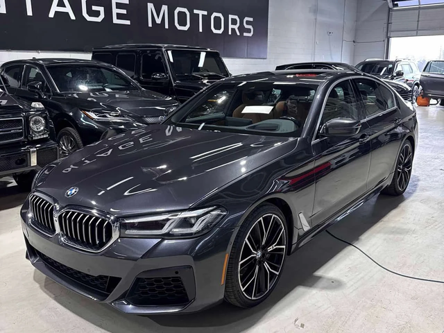 BMW 540 | 360 | HUD | HARMAN KARDON | CARFAX | - автомобили, коли, обяви за нови и употребявани 1