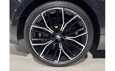 BMW 540 | 360 | HUD | HARMAN KARDON | CARFAX | - автомобили, коли, обяви за нови и употребявани 6