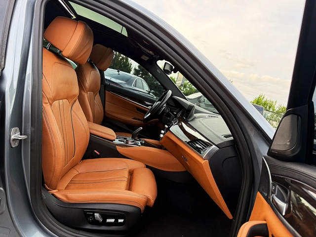 BMW 540 M PERFORMANS-4x4-Head Up-Harman Kardon-360Kameri-! - автомобили, коли, обяви за нови и употребявани 11