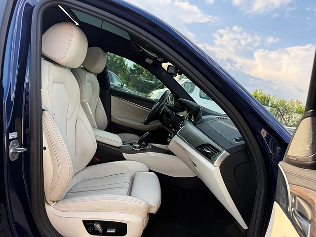 BMW 540 M58-DISTRONIK-HEAD UP-VAKUM-360KAMERI-HARMAN KARDO - автомобили, коли, обяви за нови и употребявани 11