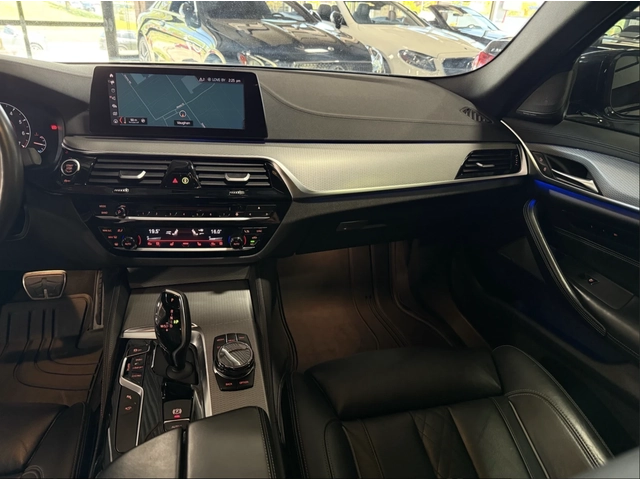 BMW 540 M SPORT INDIVIDUAL / H&K/ ОБДУХ / HEAD UP/ 360 CAM - автомобили, коли, обяви за нови и употребявани 11