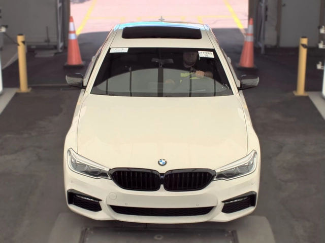 BMW 540 M-PK* HARMAN* HUD* CONTINENTAL* КРАЙНА ЦЕНА - автомобили, коли, обяви за нови и употребявани 1