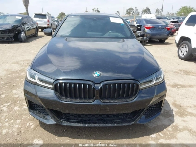 BMW 540 MPACK* AMBIENT* HEADUP* HARMAN* HUD - автомобили, коли, обяви за нови и употребявани 1