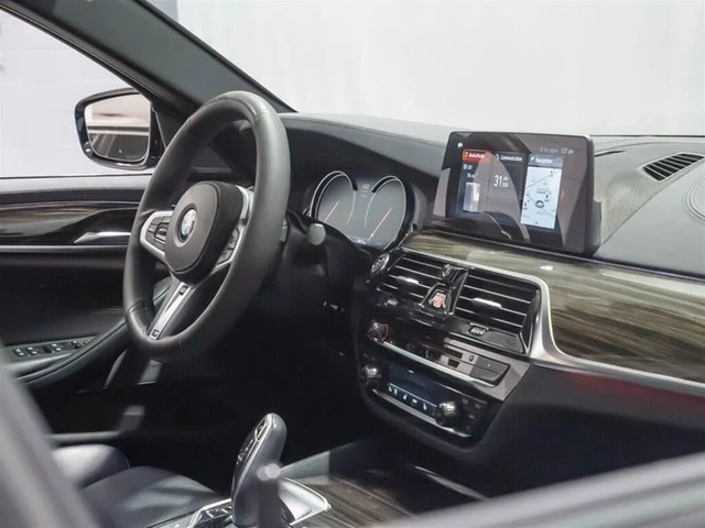 BMW 540 d M SPORT xDrive* HARMAN KARDON* 360 CAM* ХЕДЪП* - автомобили, коли, обяви за нови и употребявани 8