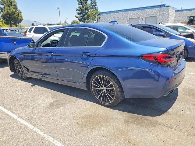 BMW 540 ПОДГРЕВ* ОБДУХВАНЕ* HARMAN* KARDON* 360* HUD* - автомобили, коли, обяви за нови и употребявани 3