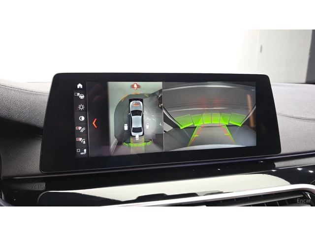BMW 540 xDrive* M PACK* 360* HUD* DISTRO* H/K* ОБДУХВАНЕ - автомобили, коли, обяви за нови и употребявани 12