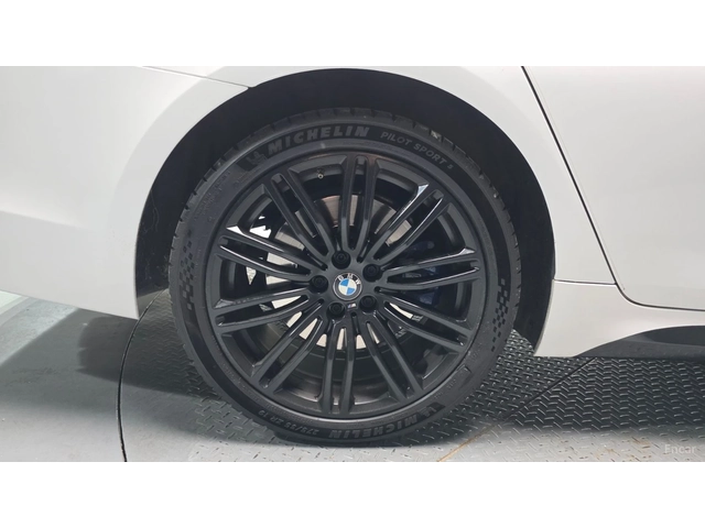 BMW 540 xDrive* M PACK* 360* HUD* DISTRO* H/K - автомобили, коли, обяви за нови и употребявани 16