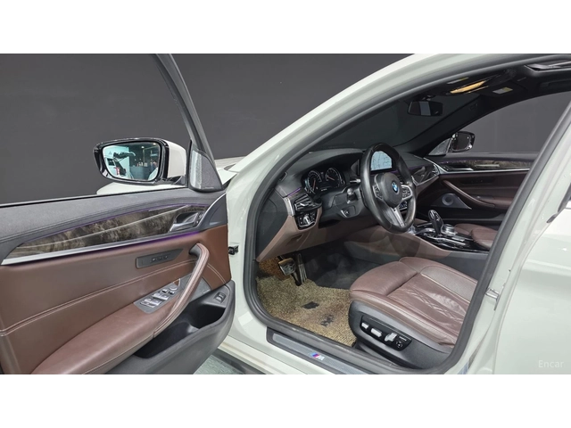 BMW 540 xDrive* M PACK* 360* HUD* DISTRO* H/K - автомобили, коли, обяви за нови и употребявани 6