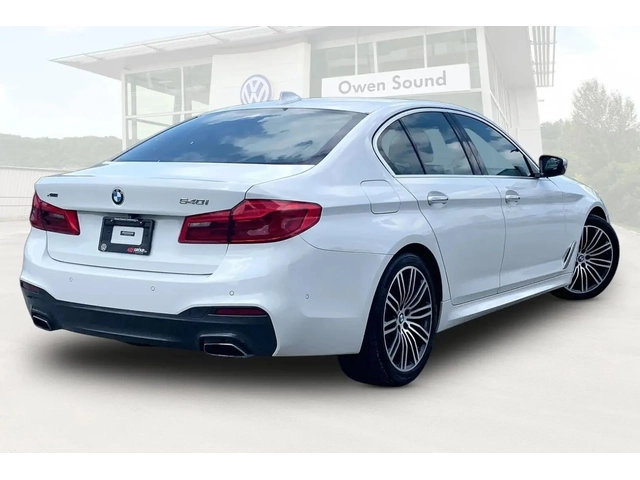 BMW 540 xDrive* M PACK* 360* HUD* DISTRO* H/K* ОБДУХВАНЕ - автомобили, коли, обяви за нови и употребявани 16