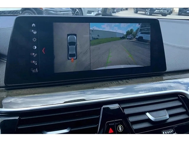 BMW 540 xDrive* M PACK* 360* HUD* DISTRO* H/K* ОБДУХВАНЕ - автомобили, коли, обяви за нови и употребявани 5