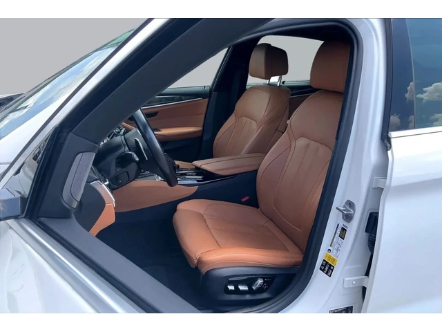 BMW 540 xDrive* M PACK* 360* HUD* DISTRO* H/K* ОБДУХВАНЕ - автомобили, коли, обяви за нови и употребявани 8