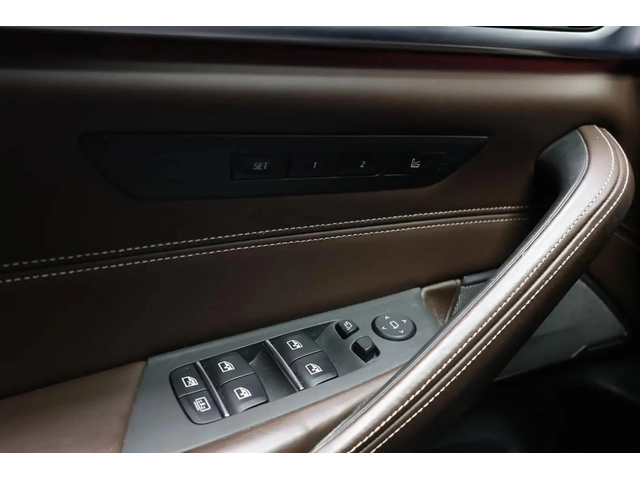 BMW 540 xDrive* M PACK* 360* HUD* HARMAN* DISTRO* ОБДУХ - автомобили, коли, обяви за нови и употребявани 13