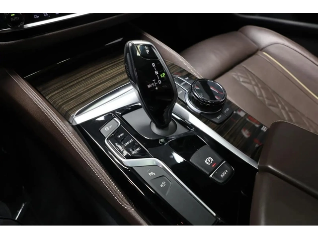 BMW 540 xDrive* M PACK* 360* HUD* HARMAN* DISTRO* ОБДУХ - автомобили, коли, обяви за нови и употребявани 8