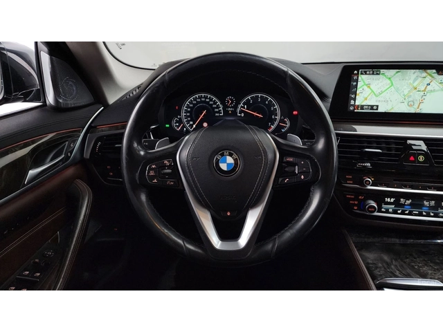 BMW 540 XDRIVE* LUXURI P* КОЖА* ОБДУХВ* 360* ПАНО* HEAD UP - автомобили, коли, обяви за нови и употребявани 9