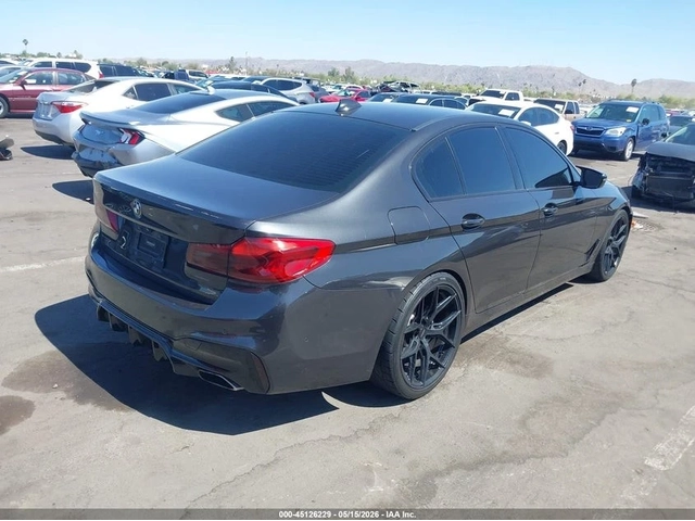 BMW 540 i* M-PACK/HEAD-UP/H&K SOUND - автомобили, коли, обяви за нови и употребявани 3