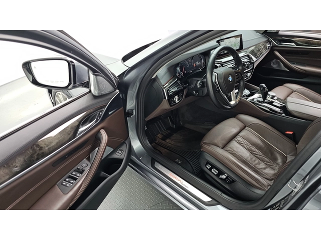 BMW 540 xDrive Luxury Plus G30 - автомобили, коли, обяви за нови и употребявани 2