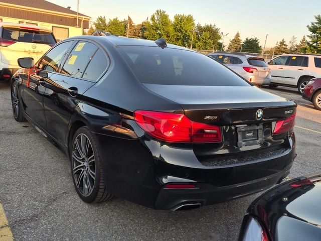 BMW 540 i xDrive - автомобили, коли, обяви за нови и употребявани 3