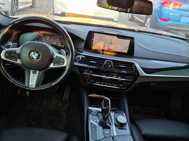 BMW 540 i xDrive - автомобили, коли, обяви за нови и употребявани 6