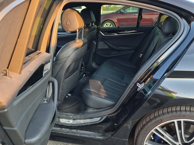 BMW 540 i xDrive - автомобили, коли, обяви за нови и употребявани 8