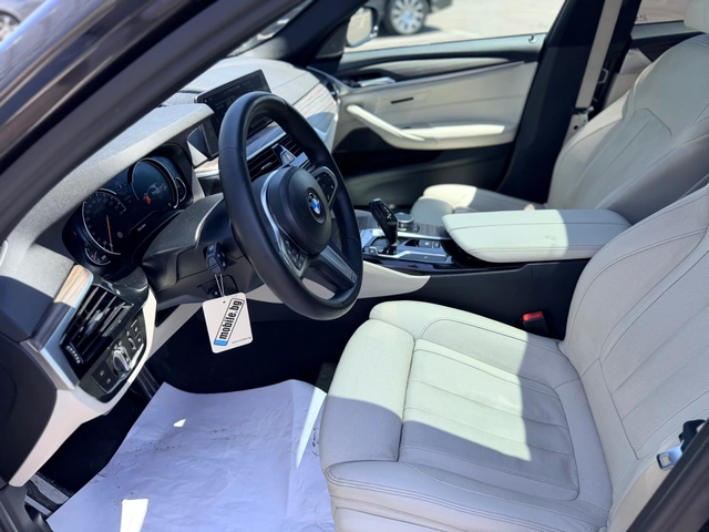 BMW 540 540I M-sport-FullЛизинг Уникредит по 320 евро - автомобили, коли, обяви за нови и употребявани 8