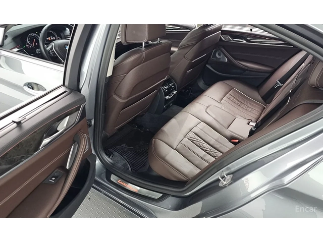 BMW 540 XDRIVE - автомобили, коли, обяви за нови и употребявани 9