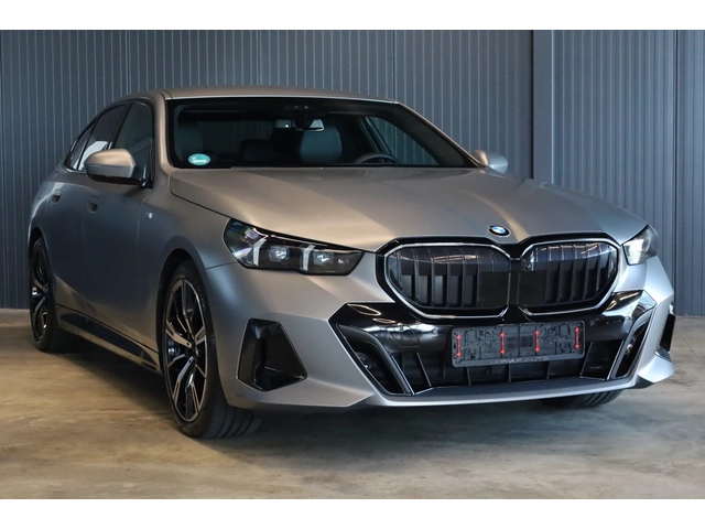BMW 540 M SPORT PRO* XDRIVE* BOWERS&WILKINS* 360* - автомобили, коли, обяви за нови и употребявани 0
