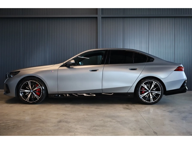 BMW 540 M SPORT PRO* XDRIVE* BOWERS&WILKINS* 360* - автомобили, коли, обяви за нови и употребявани 2