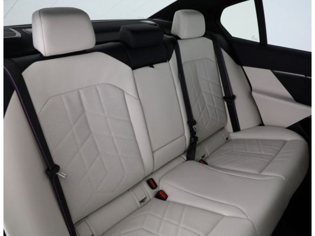 BMW 540d 540d xDrive M Sport - автомобили, коли, обяви за нови и употребявани 5