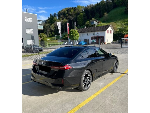 BMW 540d 540d xDrive M Sport - автомобили, коли, обяви за нови и употребявани 2