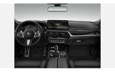 BMW 540d xDrive - автомобили, коли, обяви за нови и употребявани 9