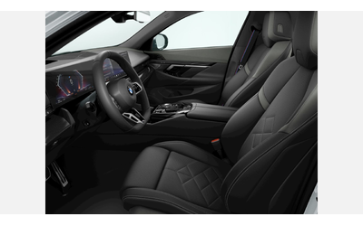 BMW 540d xDrive Sedan - автомобили, коли, обяви за нови и употребявани 7