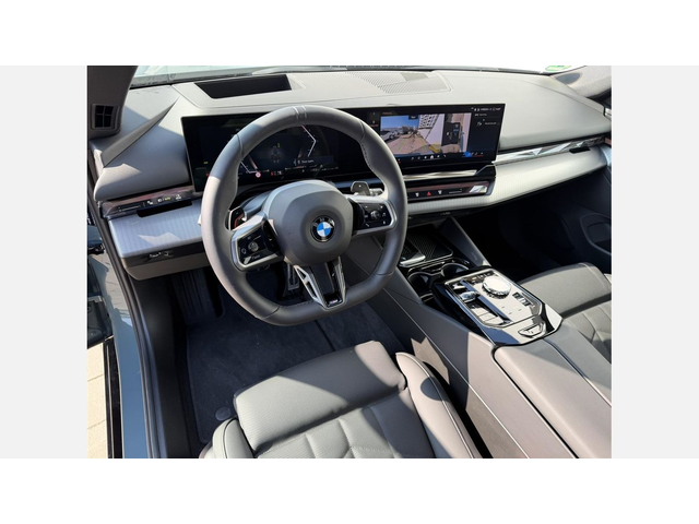 BMW 540d xDrive Touring - автомобили, коли, обяви за нови и употребявани 5