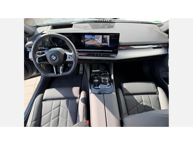 BMW 540d xDrive Touring - автомобили, коли, обяви за нови и употребявани 6