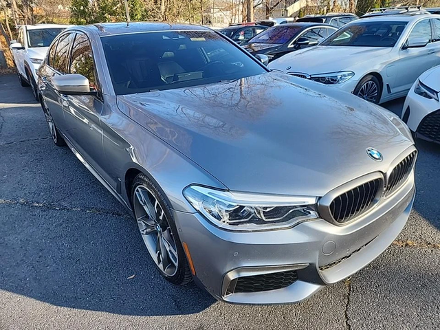 BMW 550 M550XI / DISTRONIC / 360 / HEADUP / HARMAN - автомобили, коли, обяви за нови и употребявани 0