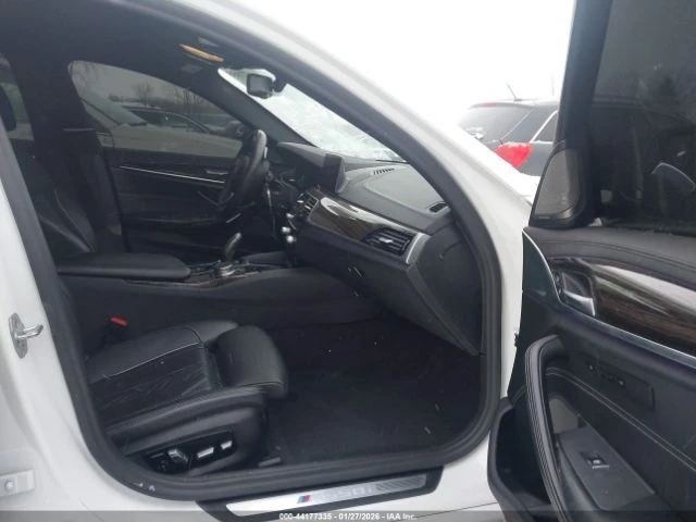 BMW 550 M550I XDRIVE - автомобили, коли, обяви за нови и употребявани 9