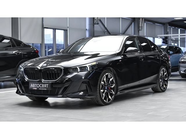 BMW 550 e xDrive M Sport Pro PHEV Steptronic - автомобили, коли, обяви за нови и употребявани 3