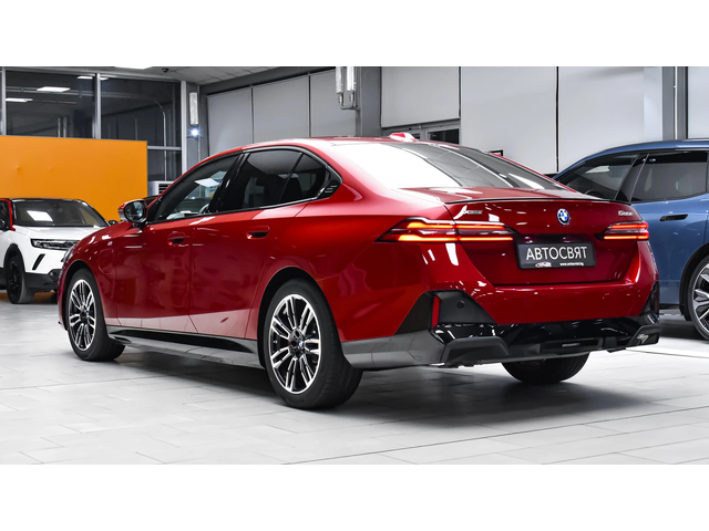 BMW 550 e xDrive M Sport Pro PHEV Steptronic - автомобили, коли, обяви за нови и употребявани 6