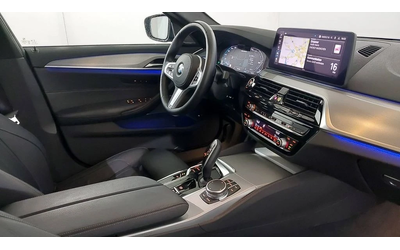 BMW 550 M550i - автомобили, коли, обяви за нови и употребявани 6