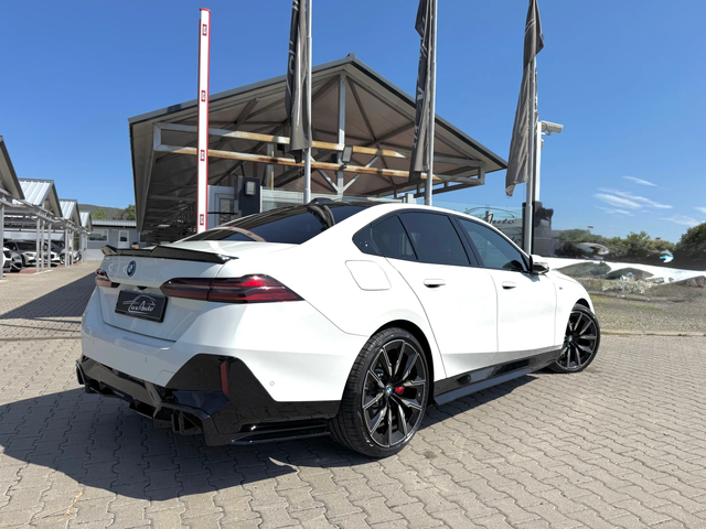 BMW 550 E#M PERFORMANCE PACK#NAPPA#ОБДУХВАНЕ#H&K#ГАРАНЦИЯ - автомобили, коли, обяви за нови и употребявани 3