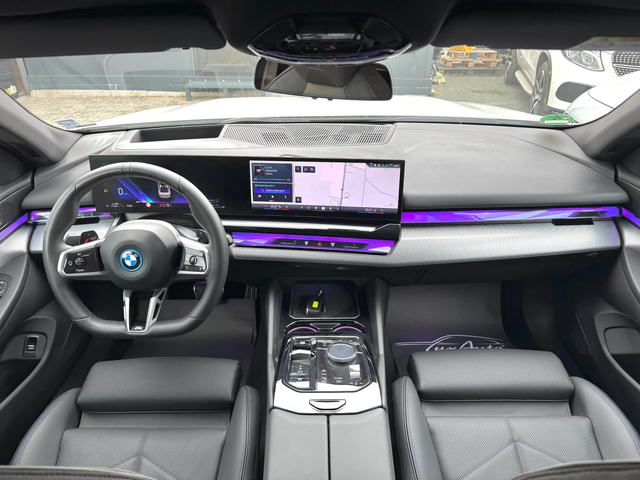 BMW 550 E#M PERFORMANCE PACK#NAPPA#ОБДУХВАНЕ#H&K#ГАРАНЦИЯ - автомобили, коли, обяви за нови и употребявани 6