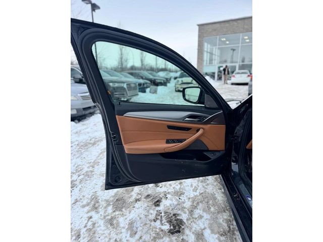 BMW 550 M* HARMAN* PERFORMANCE* HEAD-UP* PANO* 360* - автомобили, коли, обяви за нови и употребявани 11