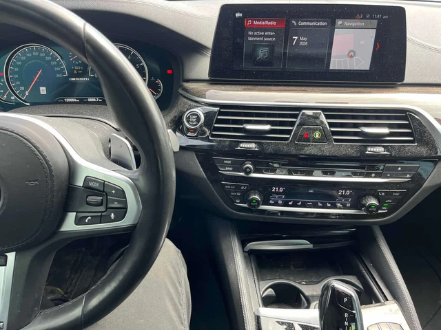 BMW 550 | DISTRONIC | HUD | 360 | ОБДУХВАНЕ | - автомобили, коли, обяви за нови и употребявани 8