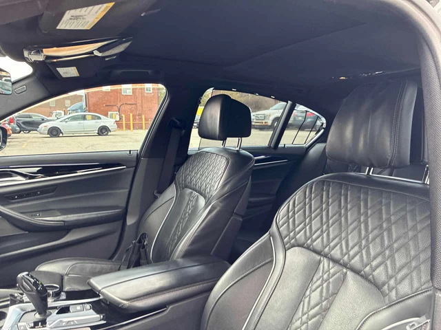 BMW 550 * M550i xDrive * CARFAX * БЕЗ ПЪРВОНАЧАЛНА ВНОСКА - автомобили, коли, обяви за нови и употребявани 9